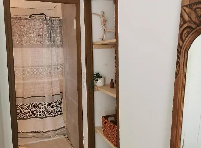 Les Petites De Konukevi 3*